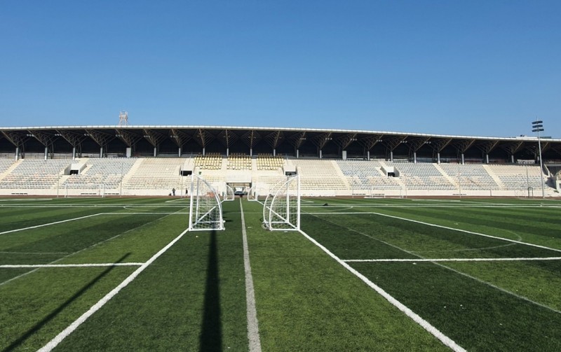 Quy trình thi công sân bóng đá cỏ nhân tạo chuẩn FIFA